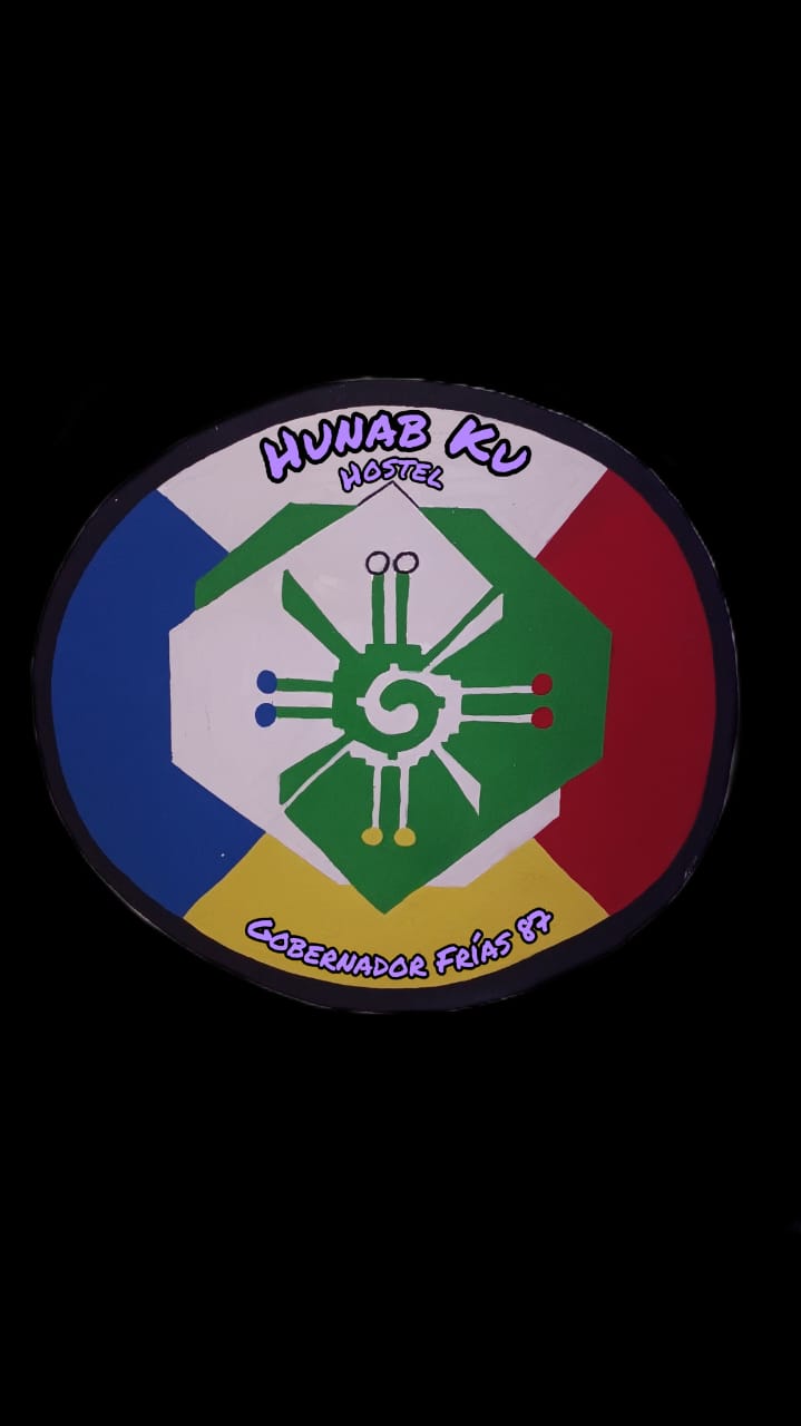 Logo de Hunab Ku Hostel